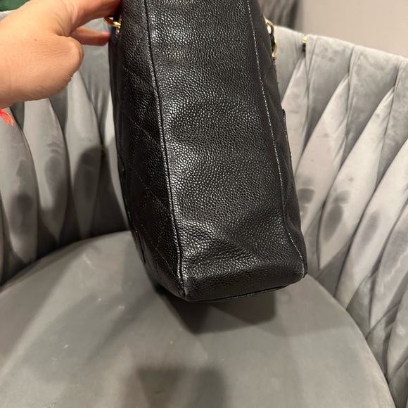 Chanel PST Petite Shopping Tote shoulder bag Black Caviar with gold hardware. - Picture 14 of 15